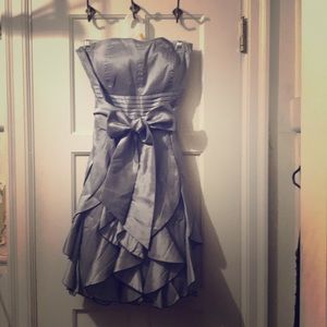 Amazing silver strapless party dress